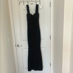 Windsor Black Sweetheart Maxi Gown